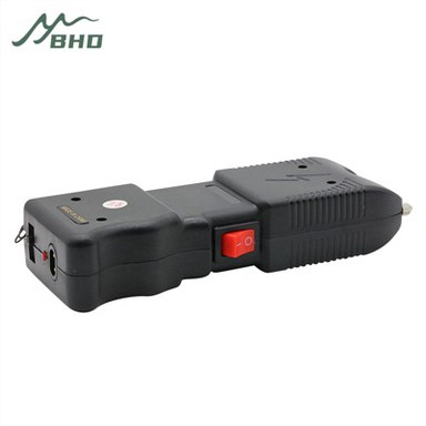 Sou entènèt jwèt Lapolis Etudi zam flach